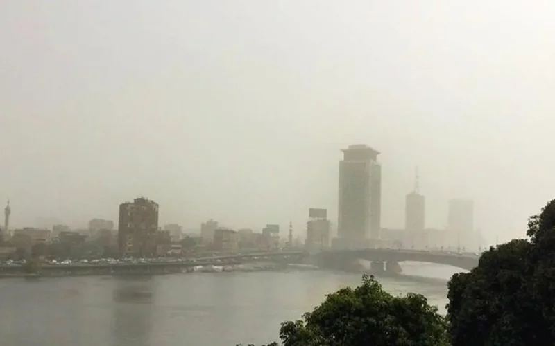 الأرصاد ترصد تقدم السحب الرعدية الممطرة نحو مناطق محددة في البلاد